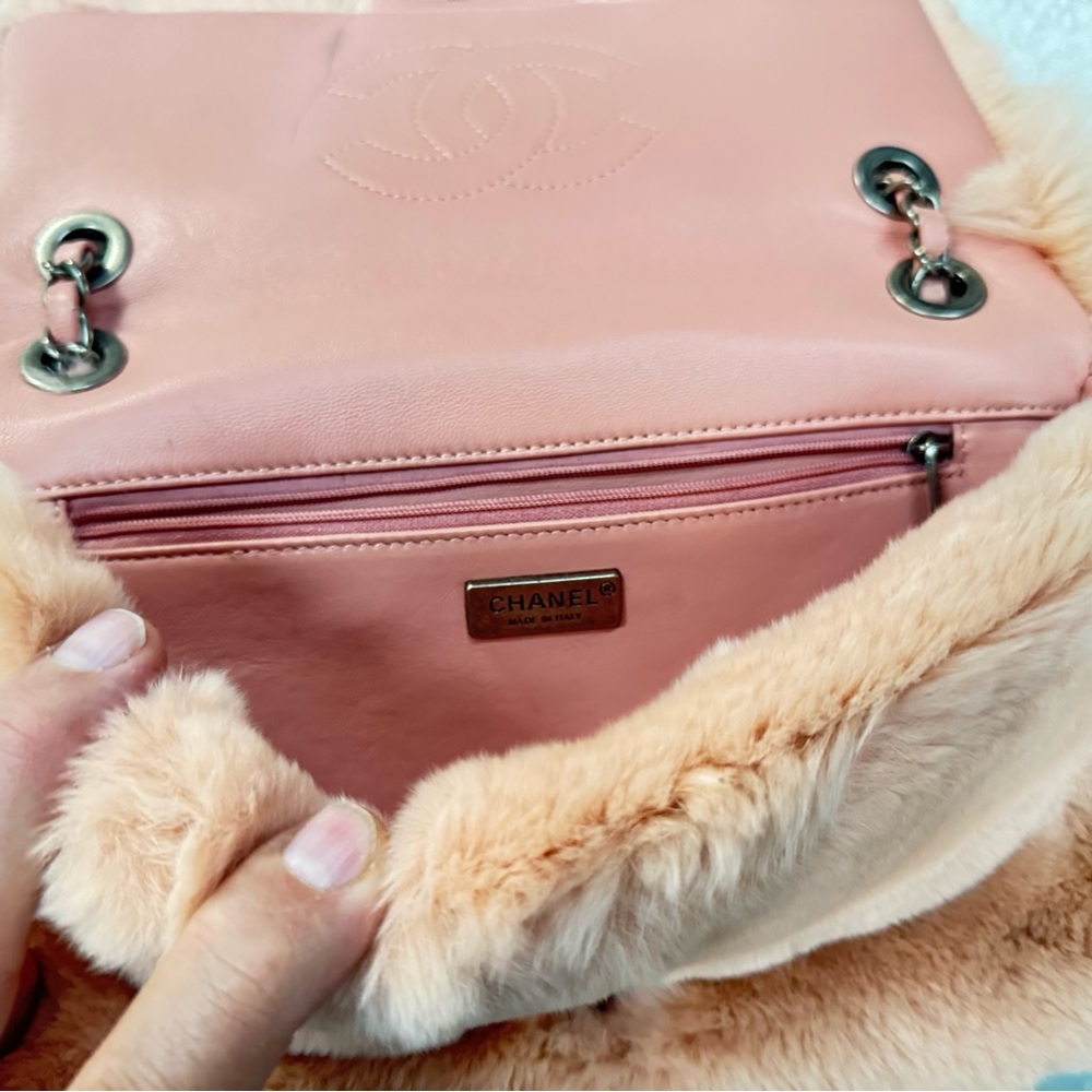 Chanel Crossbody Bag - Picture 3 of 14